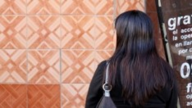 Multati mentre erano in auto con prostitute