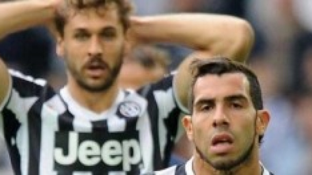 Stop Tevez, domani gli accertamenti per l'Apache