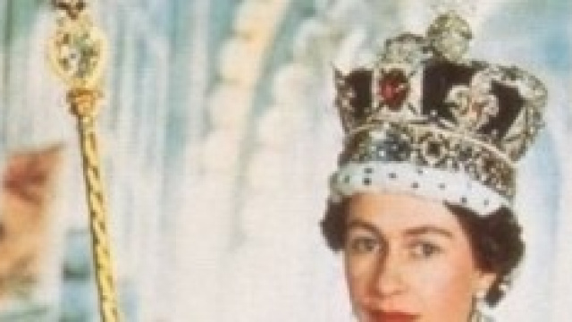 Elisabetta II all' incoronazione