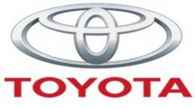 La nuova Toyota FCV, auto a idrogeno