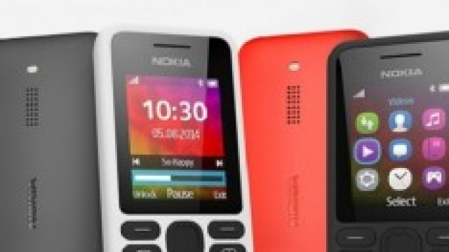 Nokia 130, disponibile in bianco, rosso e nero