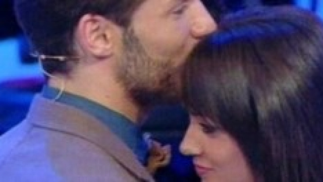 Flavia pensa a Tommaso, e lui a Teresa