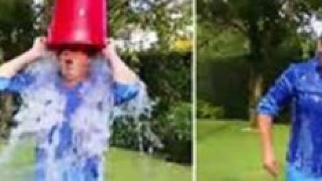 Renzi si fa pubblicit&agrave; con pochi soldi