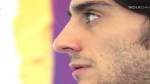 Aquilani in campo con la Fiorentina 