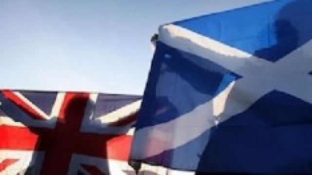 Bandiera Inglese(A sinistra) e Scozzese( A destra)