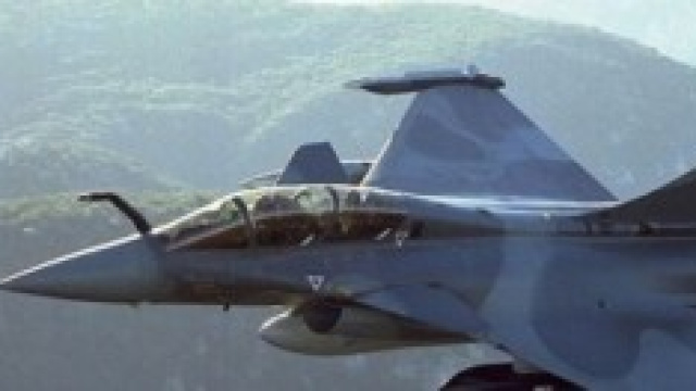 Previsti nuovi raid aerei dei caccia francesi