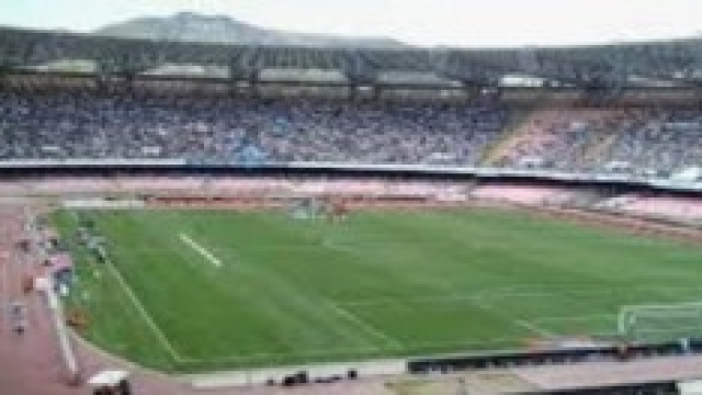 Il Napoli cerca i primi 3 punti in casa