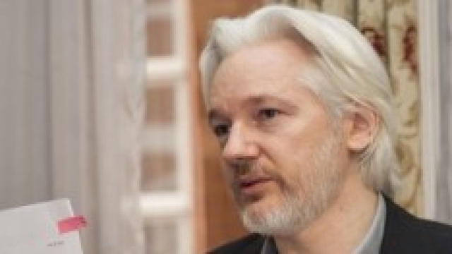 L'attacco di Assange a Google.