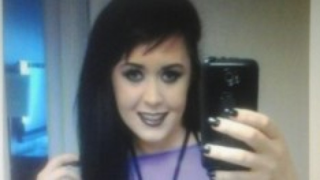 Jasmine la ragazza con tre seni