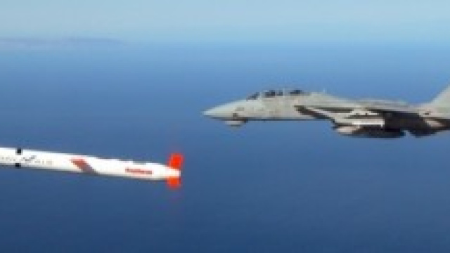 Nuovi bombardamenti su Raqqa
