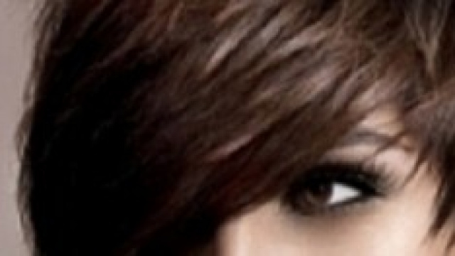 Un perfetto taglio di capelli corto urban-style