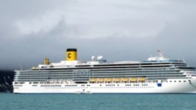 Una nave della costa crociere