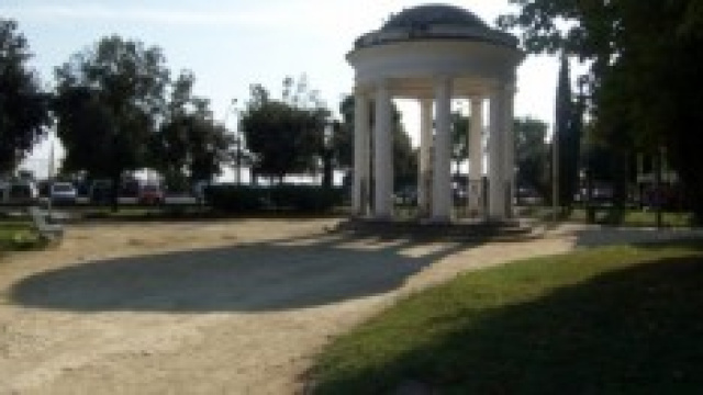 Un'immagine della Villa Comunale di Napoli