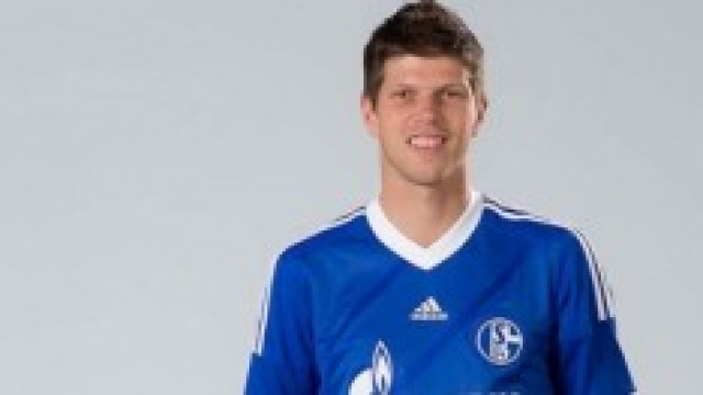 l'attaccante dello Schalke 04 Huntelaar