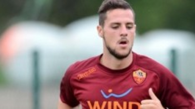 l'attaccante giallorosso Mattia Destro