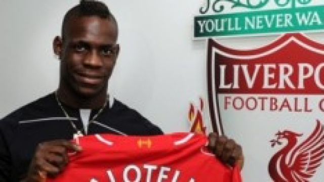 Mario Balotelli e la  presentazione al Liverpool