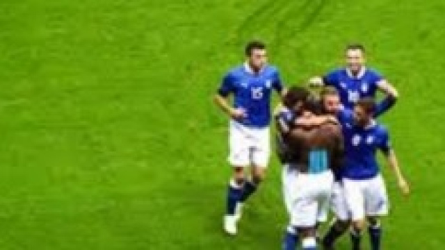 L'Italia vince contro l'Olanda di Hiddink