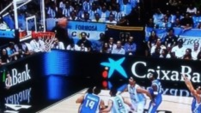 Tiro libero per la Grecia contro l'Argentina