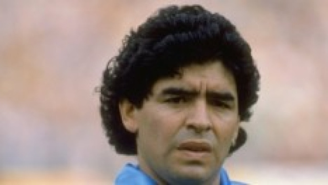 Diego Armando Maradona: ripresa rissa in strada