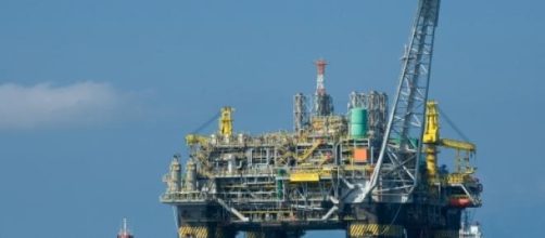 Plataforma de extracci&oacute;n de petr&oacute;leo