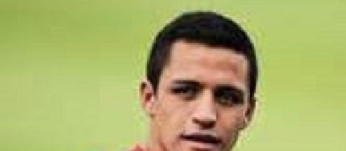 Alexis Sanchez double helped Arsenal beat Stoke 