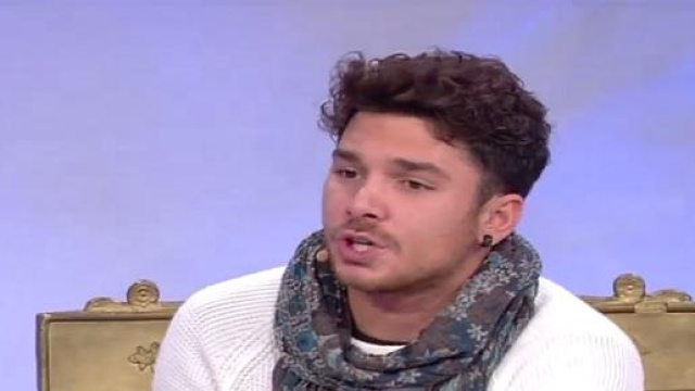 Replica Uomini e donne del 12 gennaio