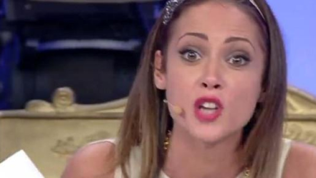 Uomini e donne replica di oggi