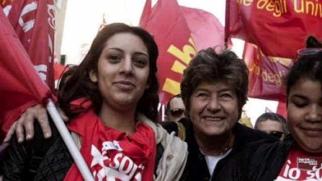 Riforma pensioni uomini e donne Cgil in piazza