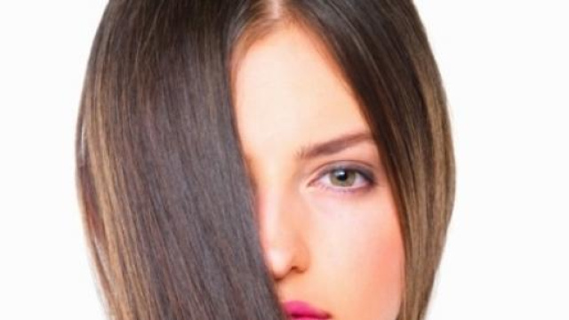 Tendenze capelli lunghi e lisci 2015