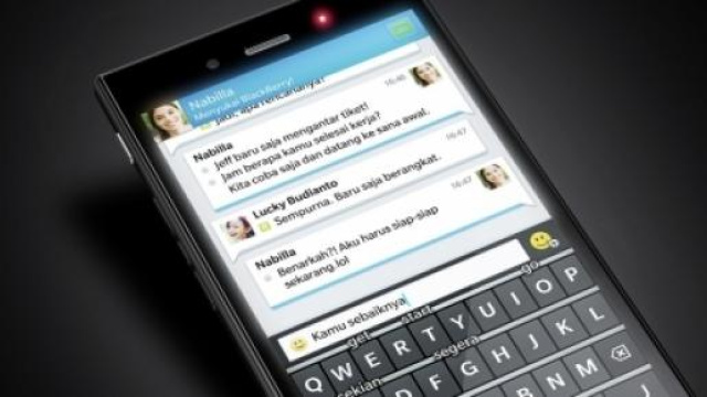 Smartphone: Samsung offerta shock a BlackBerry