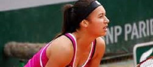 Watson defeats Riske to reach final in Hobart