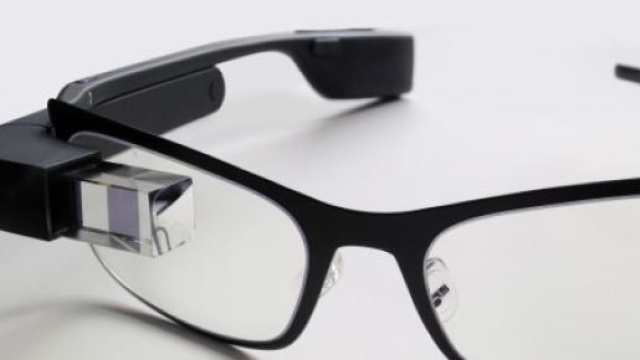 Stop ai Google Glass, sospese vendite e produzione
