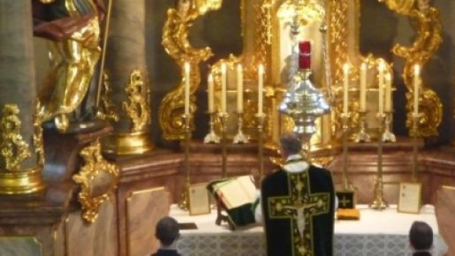 La celebrazione della Santa Messa