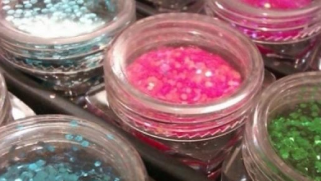 Nail art, nuove tonalit&agrave; primavera 2015