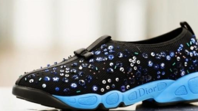 Le slippers con paillettes di Dior