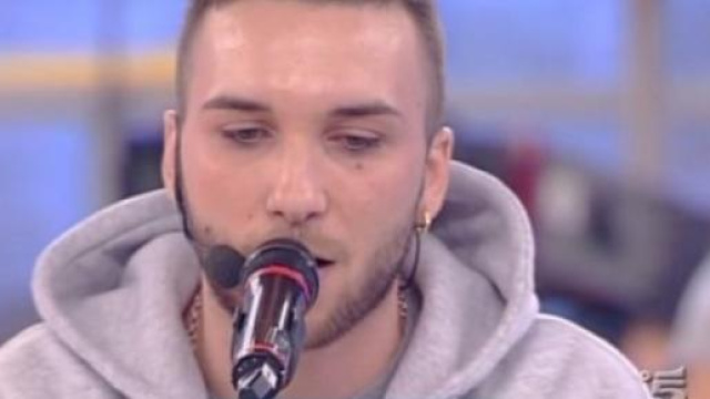 Amici 14: Mattia Briga contro Adriano Celentano.