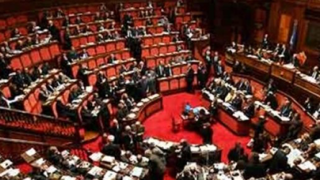 foto illustrativa del parlamento italiano 