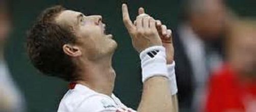 Murray steams into third round in Melbourne