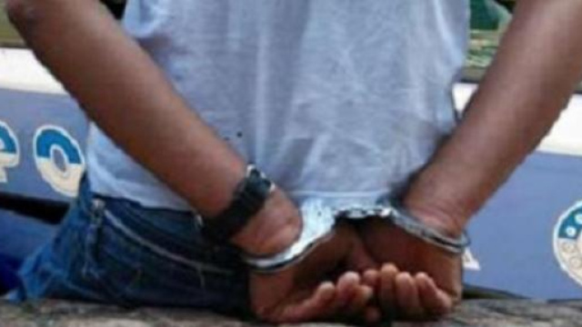 Espulso pakistano che celebrava la guerra santa