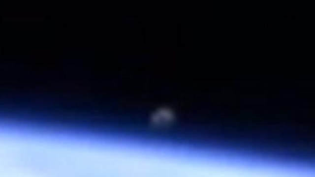 Ufo: Nasa cancella video Ufo nell'atmosfera 