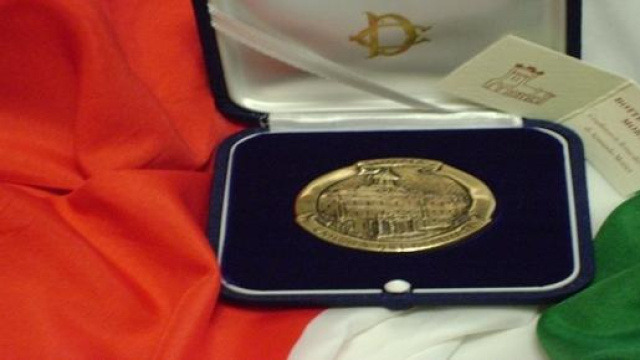 La medaglia d'oro, premio per Mino Reitano