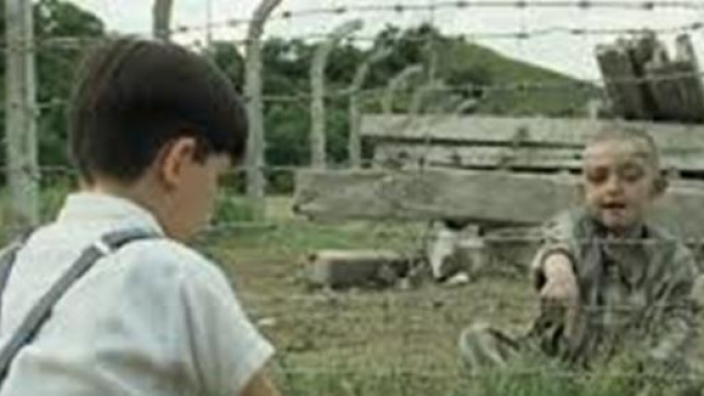 Il bambino con il pigiama a righe su Rete 4.