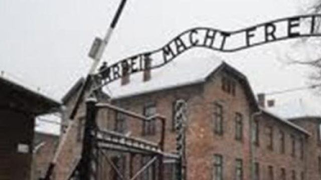 Le parole non bastano per cancellare l'orrore...