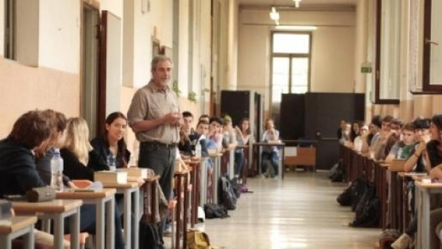 Studenti impegnati negli esami di Maturit&agrave;