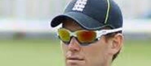 Morgan's England through as Taylor flourishes 