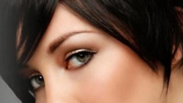 Foto 2, taglio asimmetrico per capelli fini