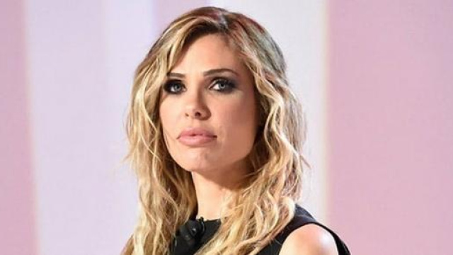 Ilary Blasi con un vestito sensuale 