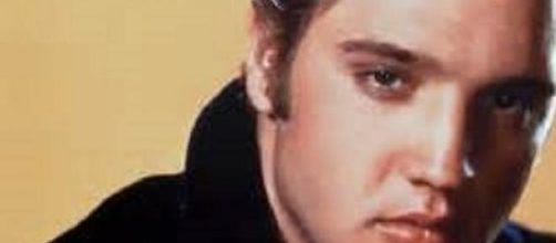 Elvis memorabilia sale goes ahead in Mississippi