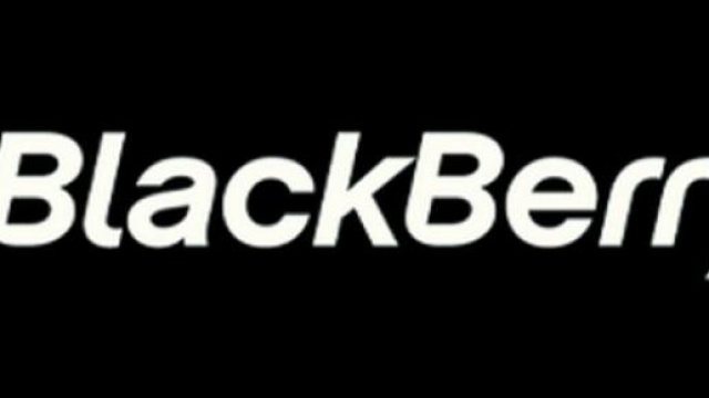 Blackberry Passport: prezzo pi&ugrave; basso e recensione