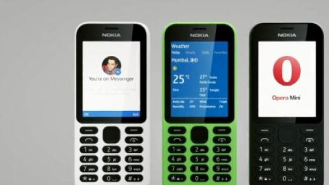 Il nuovo Nokia 215, lo smartphone low cost